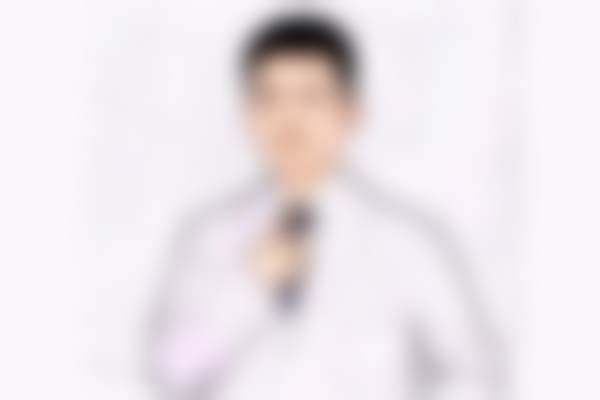 李献和坐诊的标准化整形服务与就诊指引