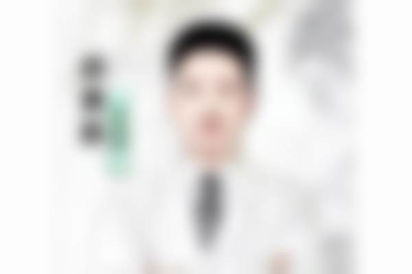 4. 苏鹏的诊疗标准与服务细节